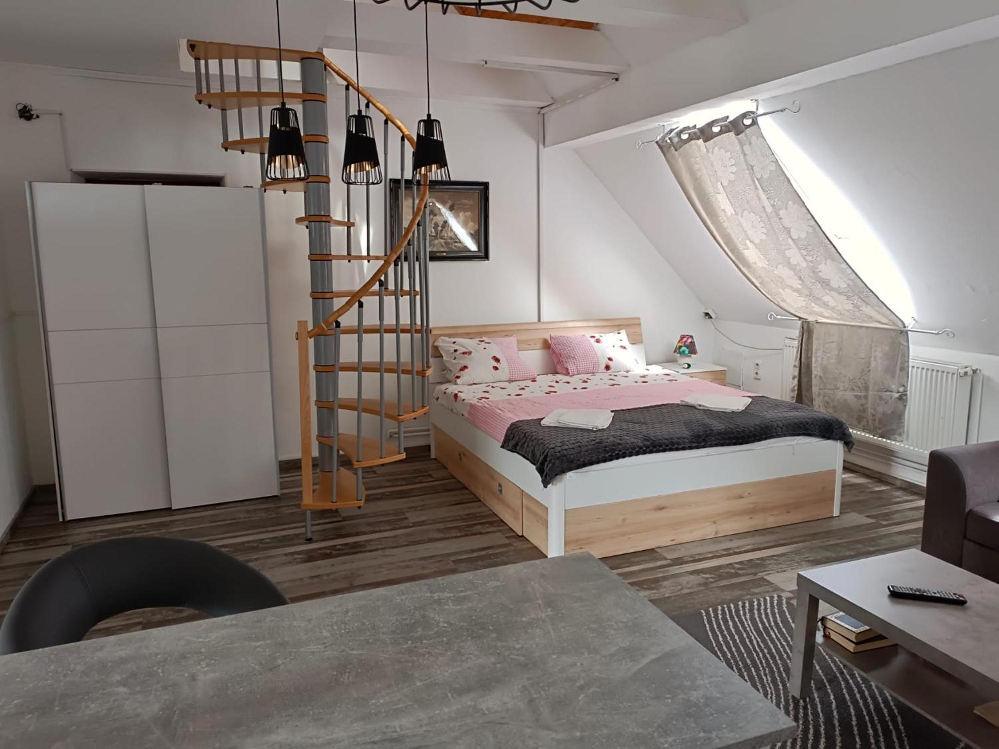 Pension Donaublick Grein 2 In Stifterstrasse 19A المظهر الخارجي الصورة