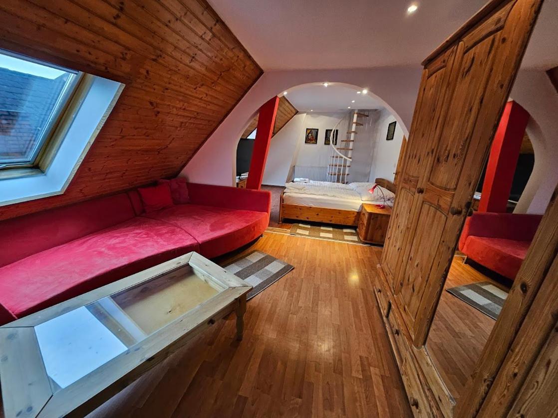 Pension Donaublick Grein 2 In Stifterstrasse 19A المظهر الخارجي الصورة