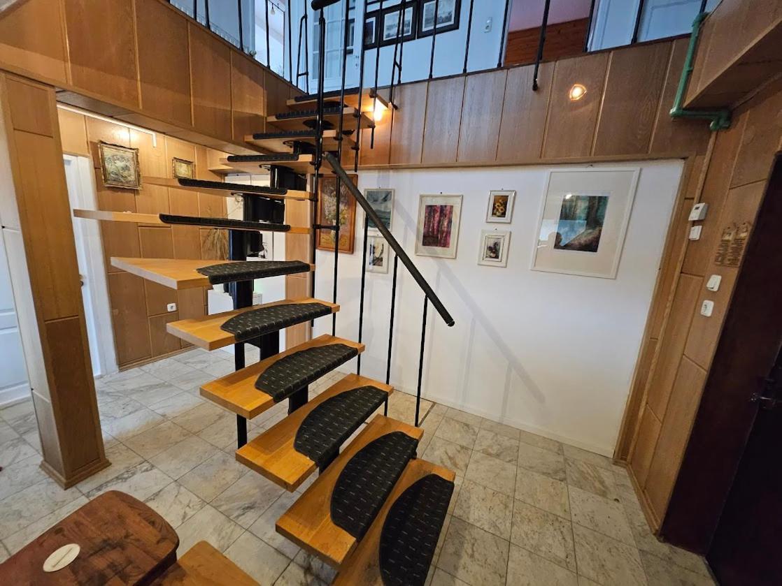 Pension Donaublick Grein 2 In Stifterstrasse 19A المظهر الخارجي الصورة